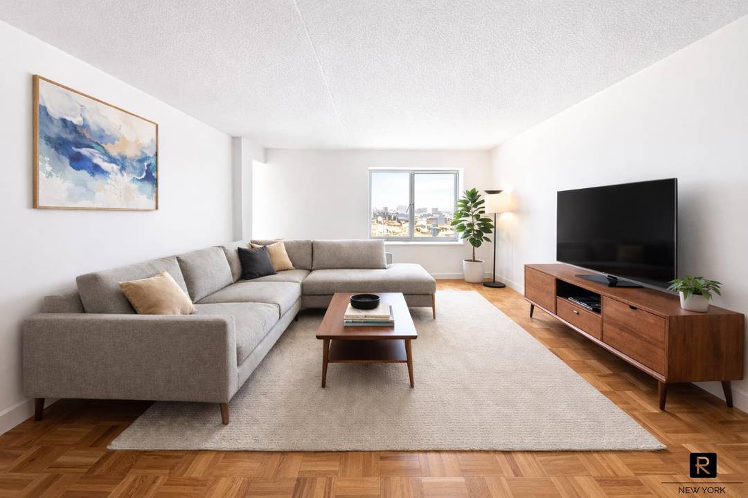 BEST VALUE MANHATTAN CONDO IN HARLEM !