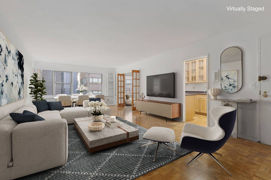 BACK ON MARKET ! Welcome to this spacious and versatile Junior 4 corner unit, offering the perfect blend of comfort, flexibility, and light.