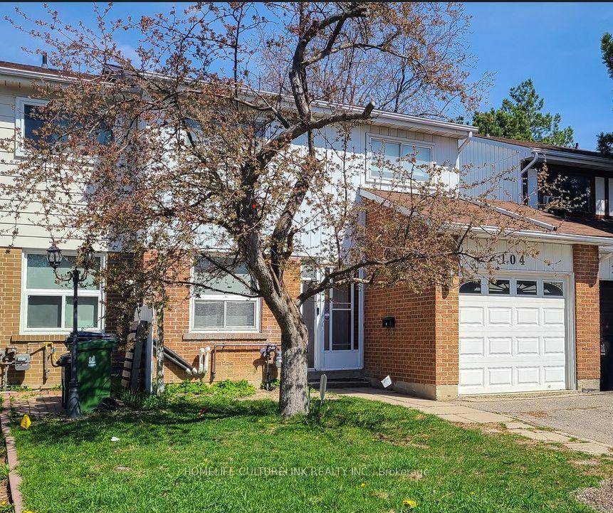 Two year old renovated townhome with 4 bedrooms, perfect for a young family !