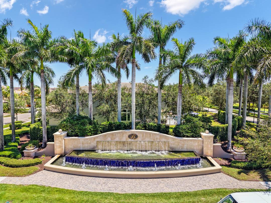 Located in the prestigious, gated community of The Bridges in Delray Beach, this Sanibel model is the perfect blend of elegance, space, functionality.