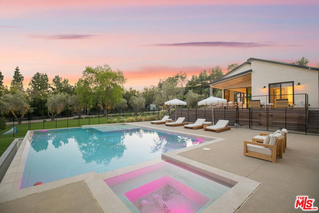 1754 Lechusa Rd 4BR Malibu La