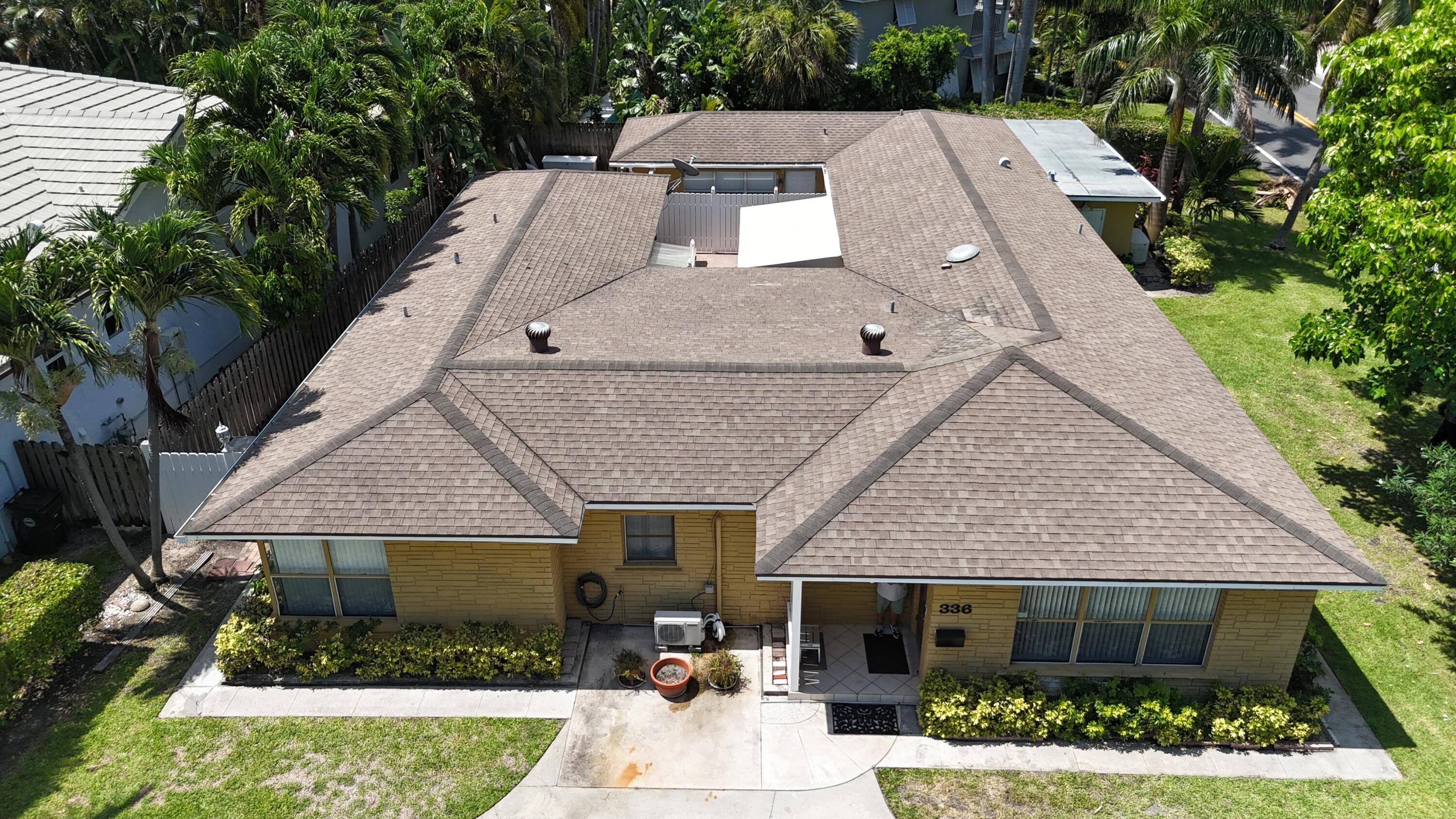 Discover the charm of Palm Beach Shores, a quaint beach town nestled along the Atlantic Ocean and scenic waterways, just north of Palm Beach Island.