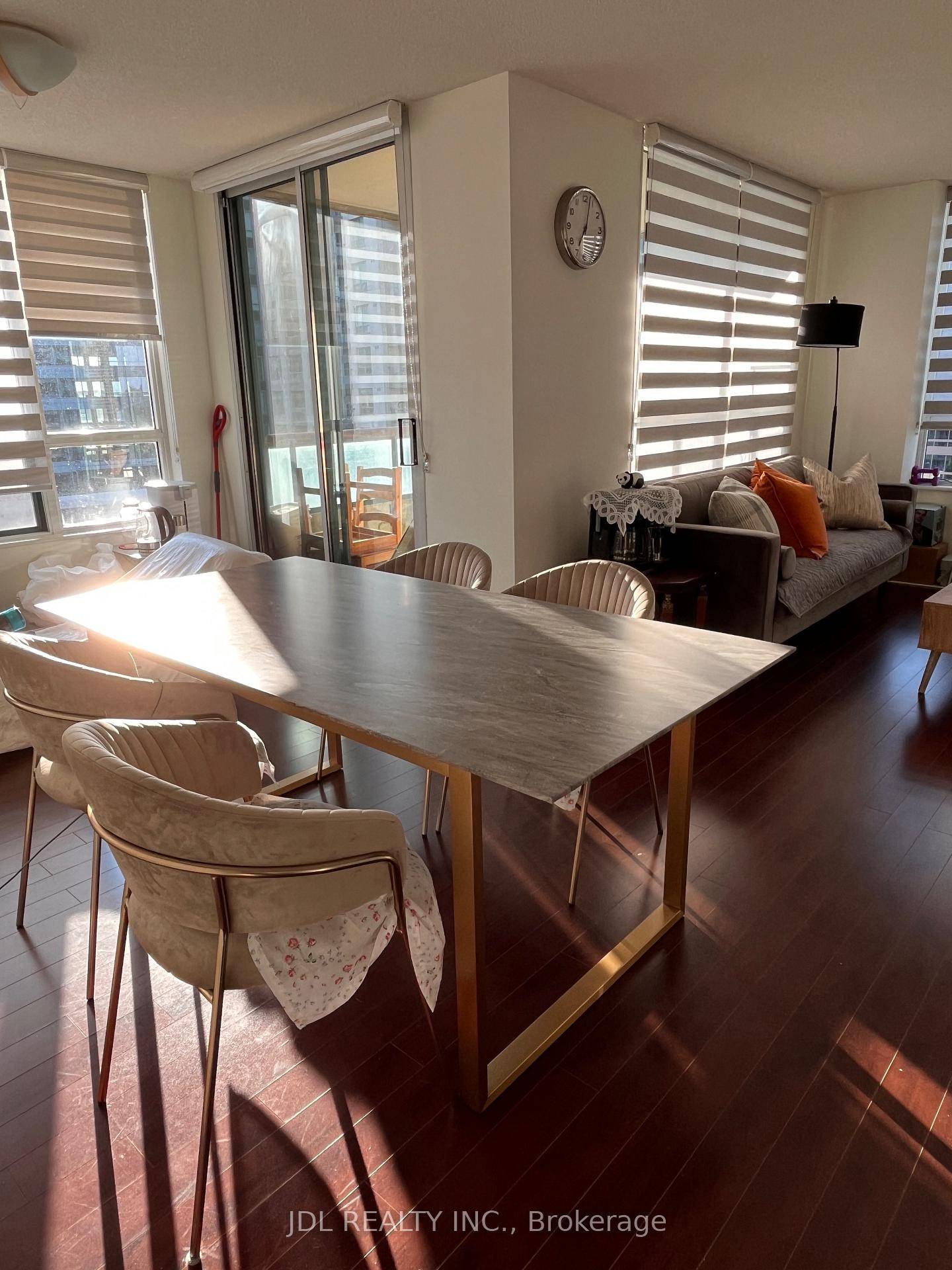 Spacious 2B For Lease In The Heart of North York.