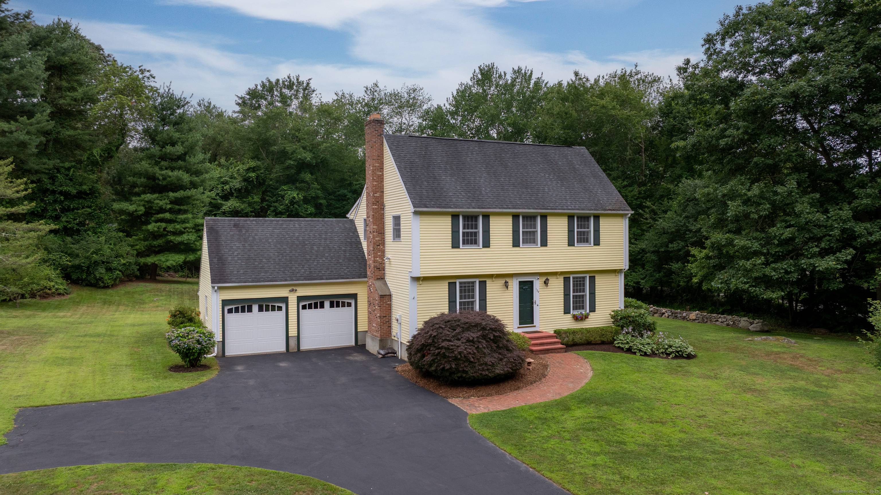 A stone's throw away from the heart of Madison Village, perfectly positioned at 1.