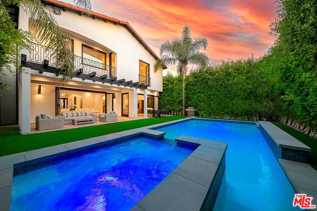 419 N Edinburgh Ave 5BR Beverly Grove La