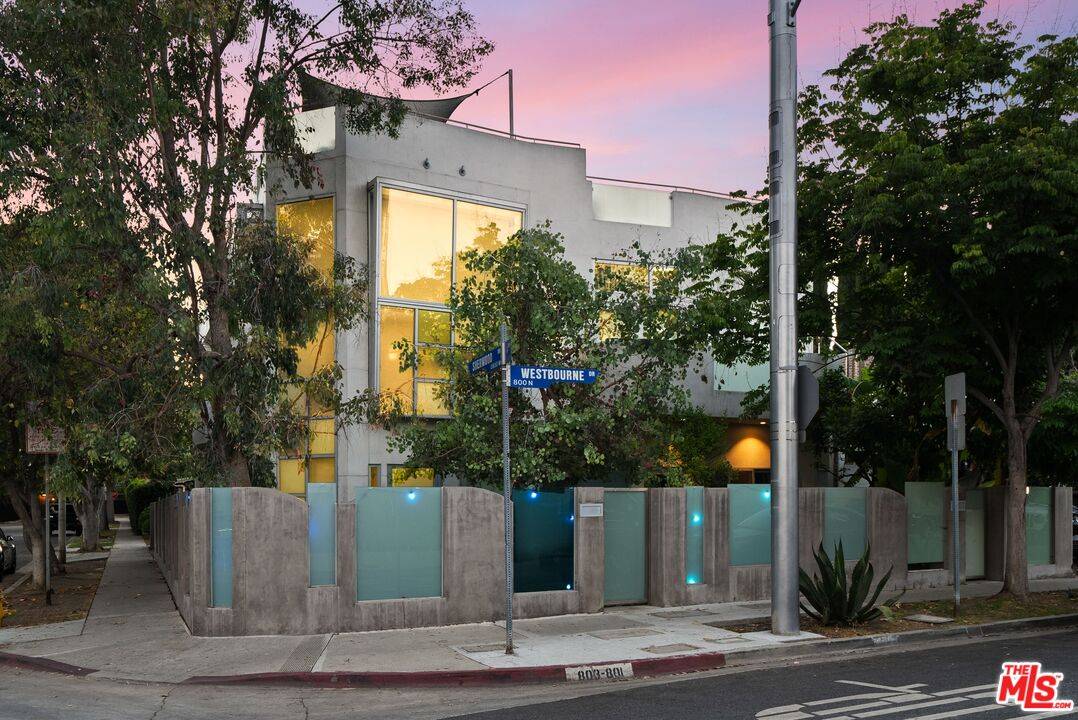 801   Westbourne Dr 6BR Sunset Strip La