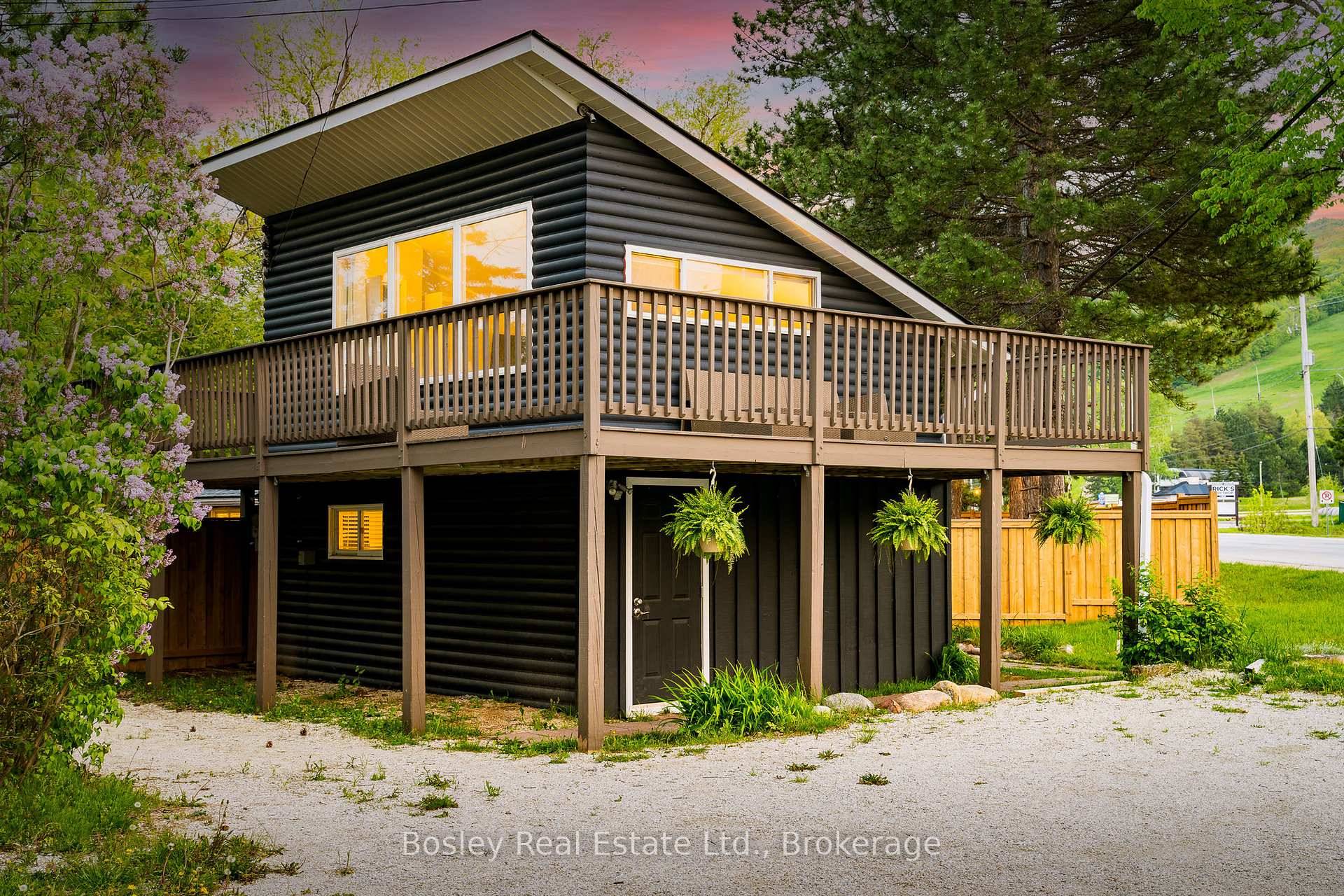 FURNISHED ANNUAL LEASE, ALSO AVAILABLE FOR SKI SEASON LEASE Ski in Ski out from your very own sanctuary in The Blue Mountains, walkable to Toronto Ski Club and the north ...