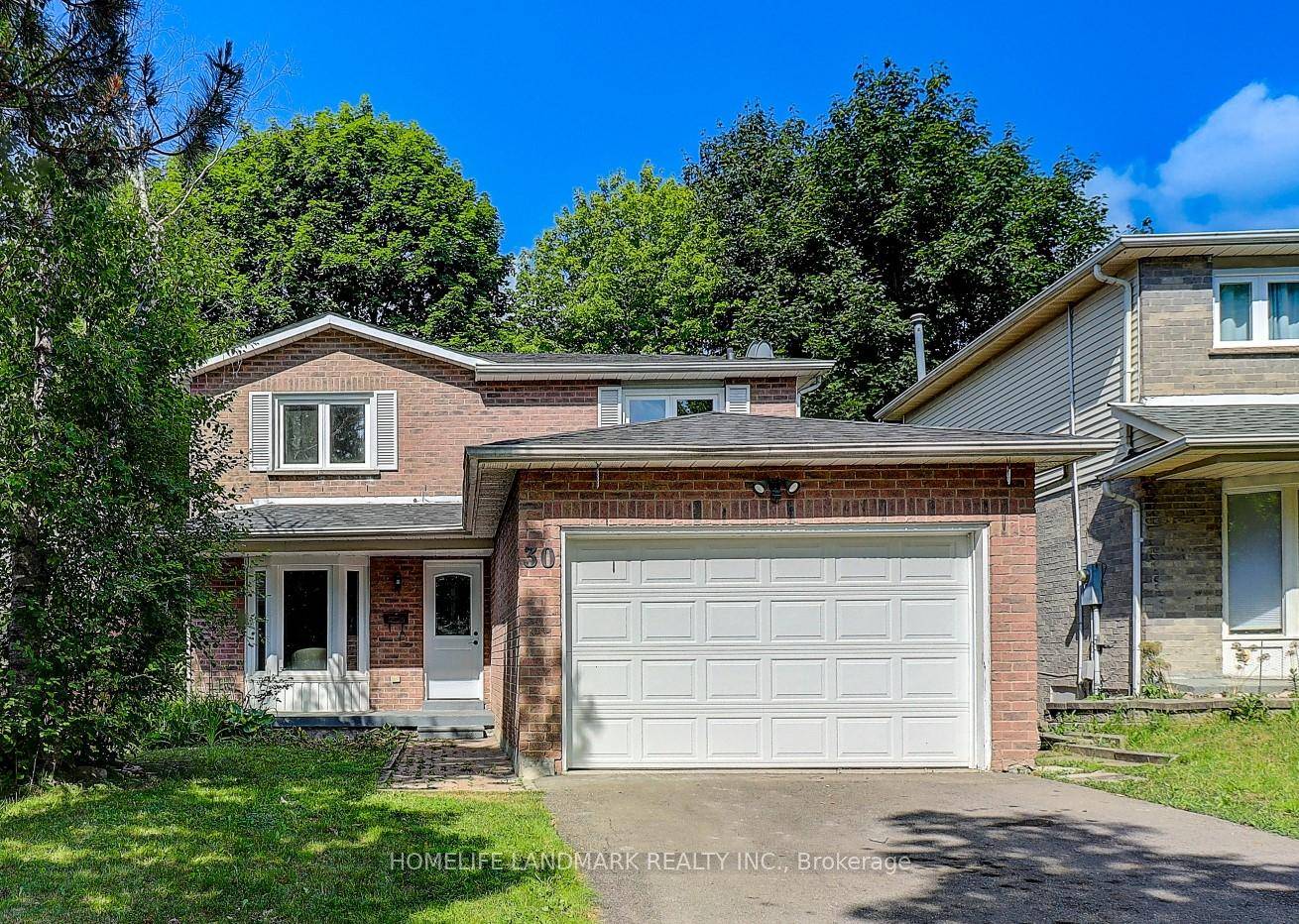 Magnificent Home With Breathtaking View Of Golf Course amp ; Ravine In Prestigious South Richvale.