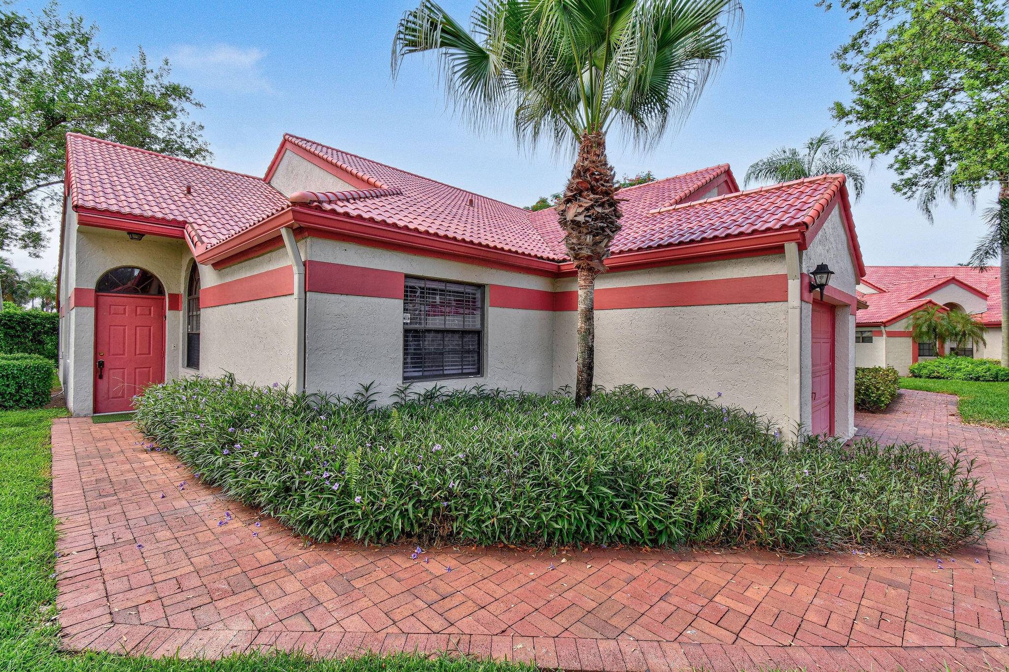Step into your new home and fall in love with this stunning 2 bedroom, 2 bath villa featuring a bright, spacious, and modern kitchen perfect for cooking, entertaining, or sipping ...
