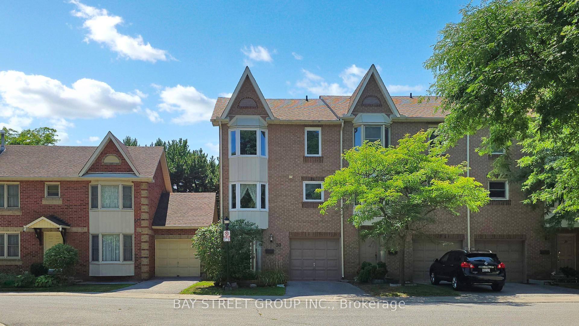 Welcome to this spacious and beautifully maintained end unit condo townhouse in Torontos highly sought after Agincourt community !