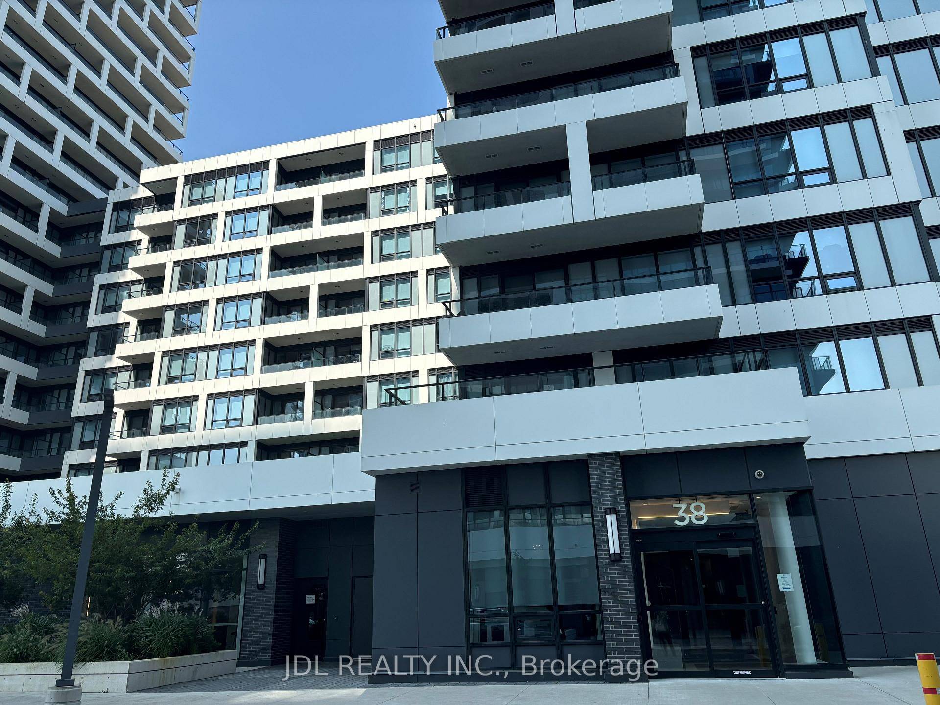 Riverview Luxury Condo In The Heart Of Markham.