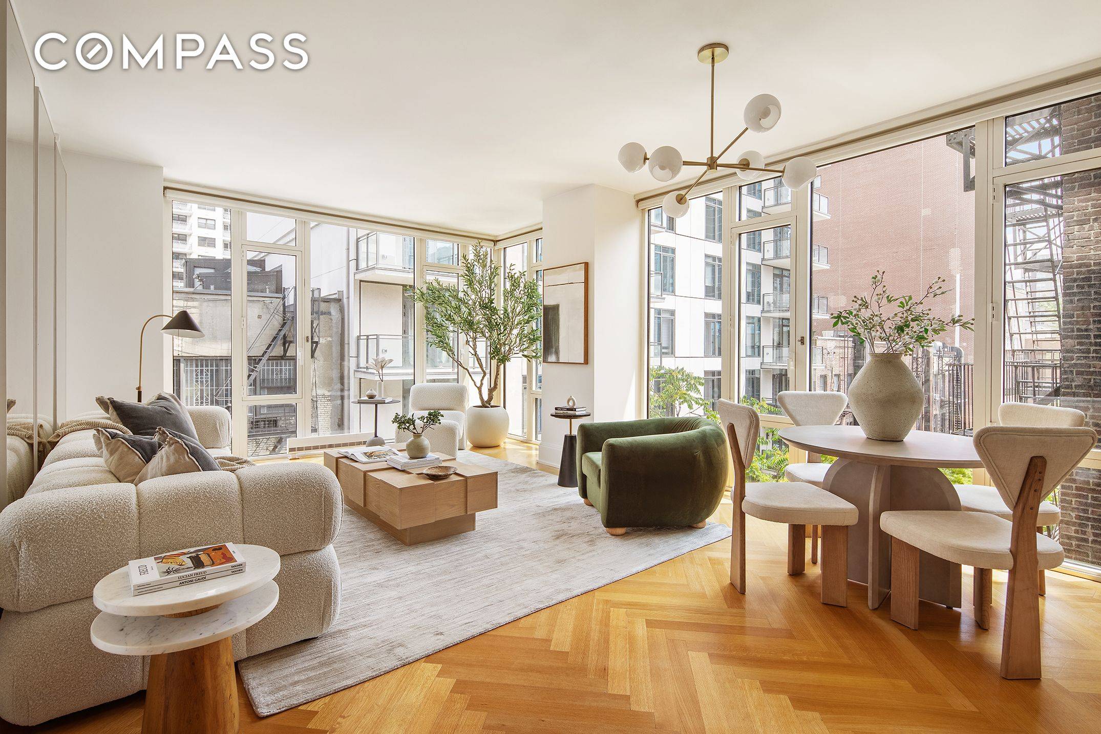 Welcome to Residence 5B at The Georgica a full service, boutique condominium perfectly situated on a tranquil, tree lined block in the heart of the Upper East Side.