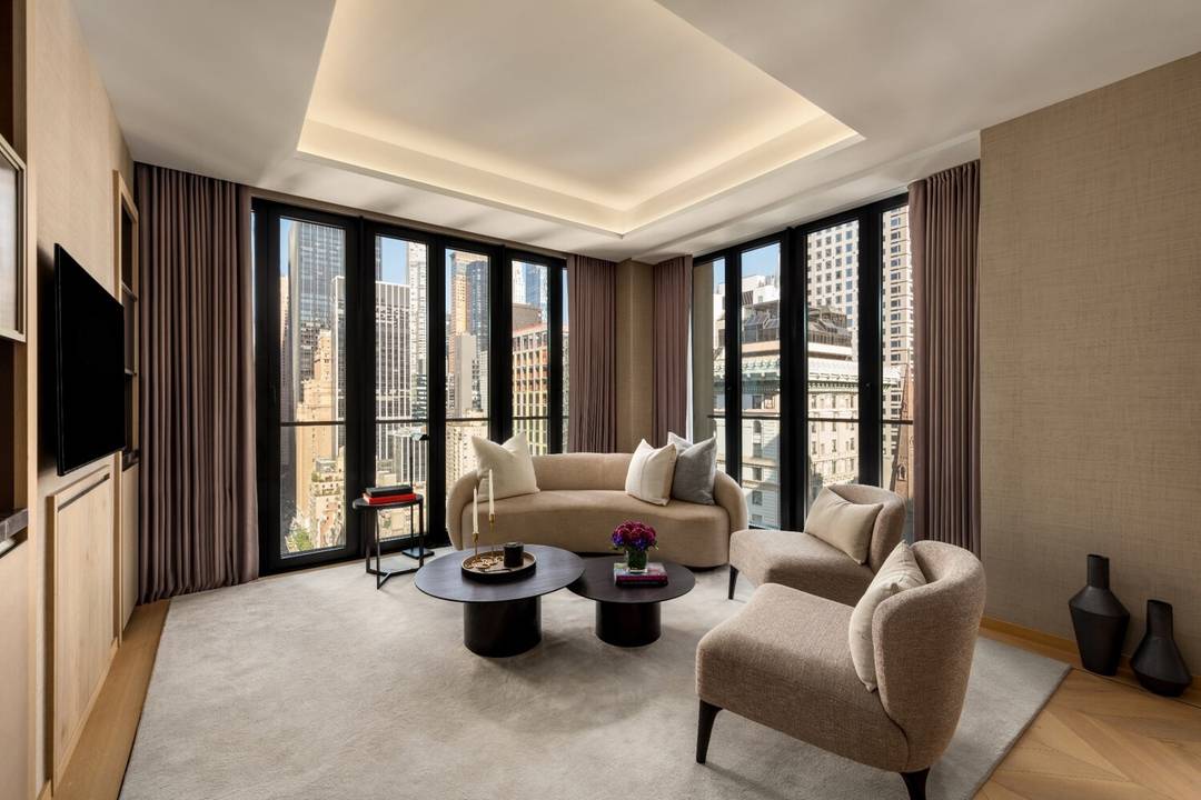 Welcome to Mandarin Oriental Residences, Fifth Avenue.
