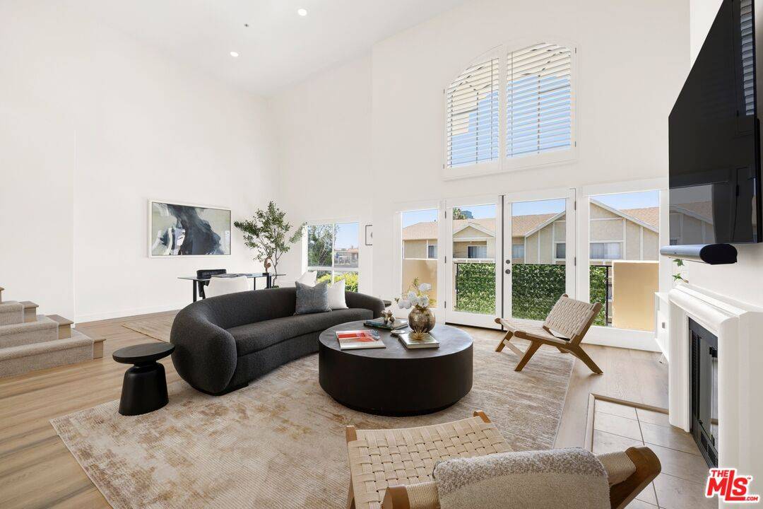 11855 Goshen Ave 2BR Brentwood La