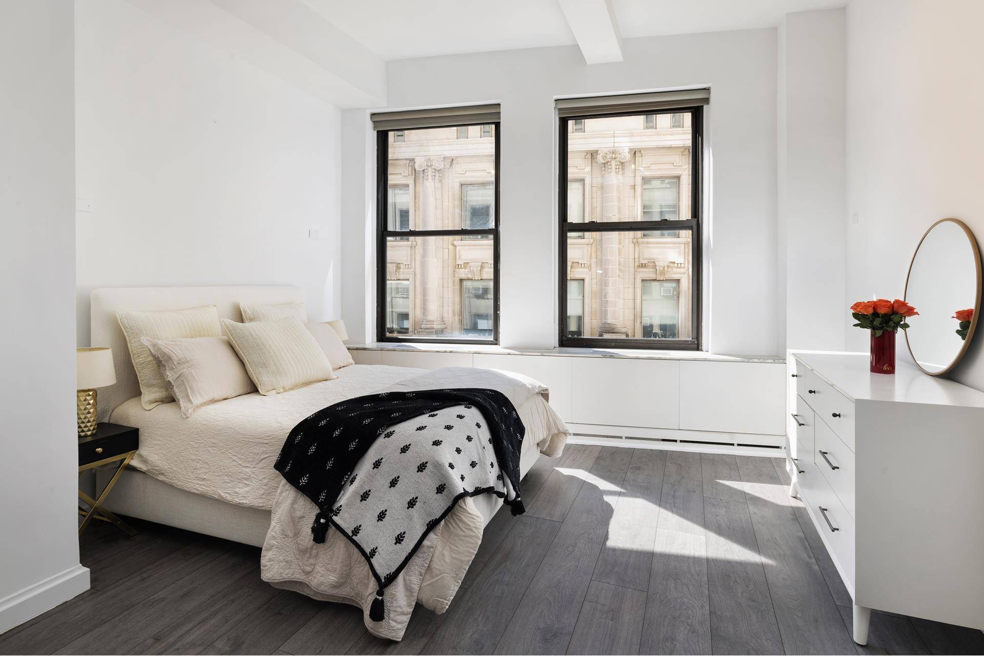 Located in the historic New York Cotton Exchange, Apartment 9G at 3 Hanover Square presents a unique opportunity to own a spacious and recently renovated studio in the Financial District.