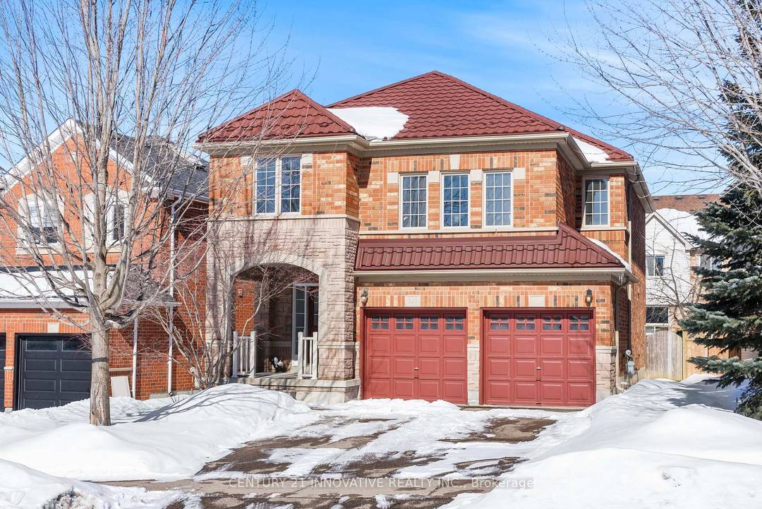 Absolutely stunning 4 bedroom, double garage detached home in the highly sought after Summerhill Estates community.