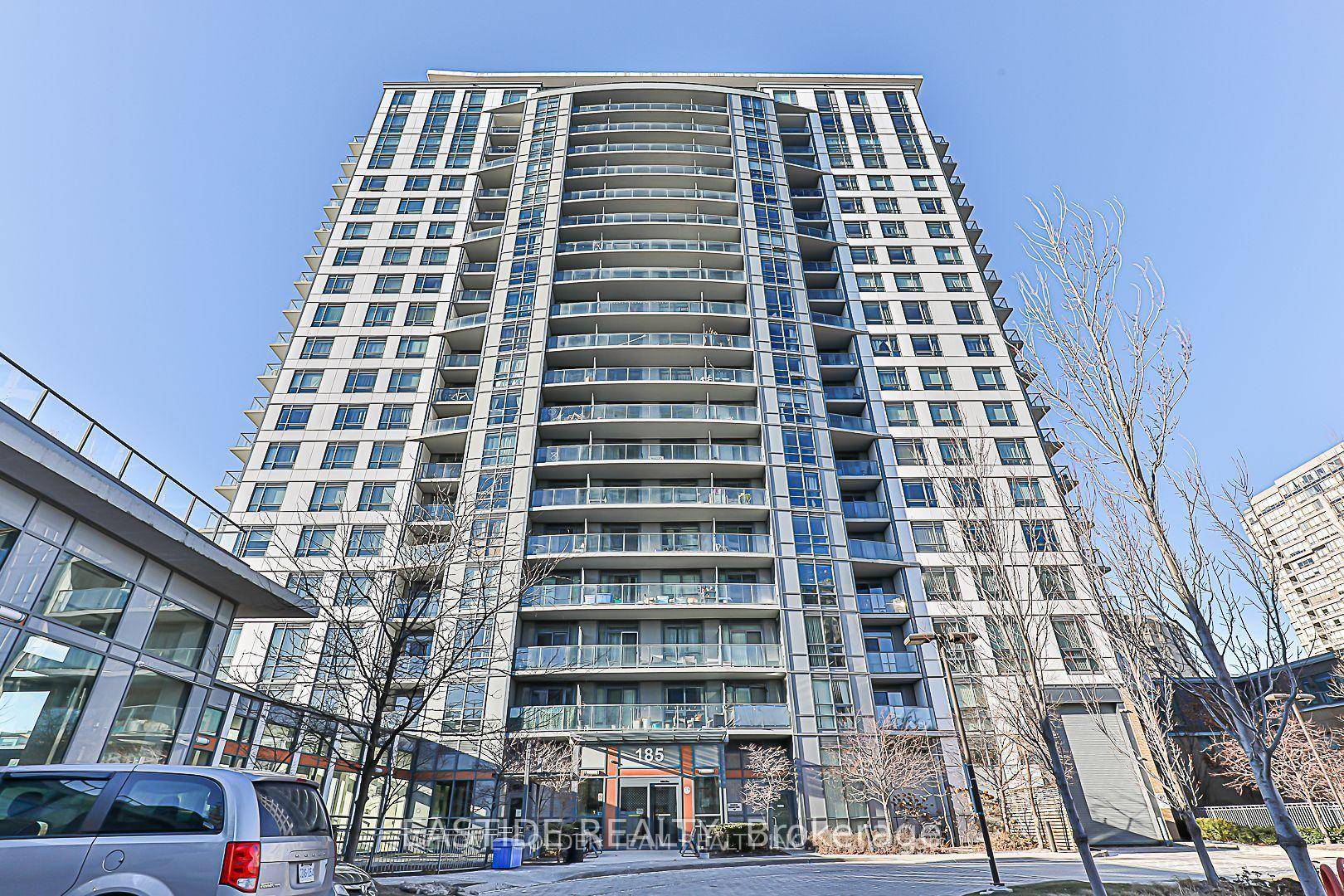 Large 2 Bdrm Den amp ; two parking spaces amp ; extra larger spaces for locker !