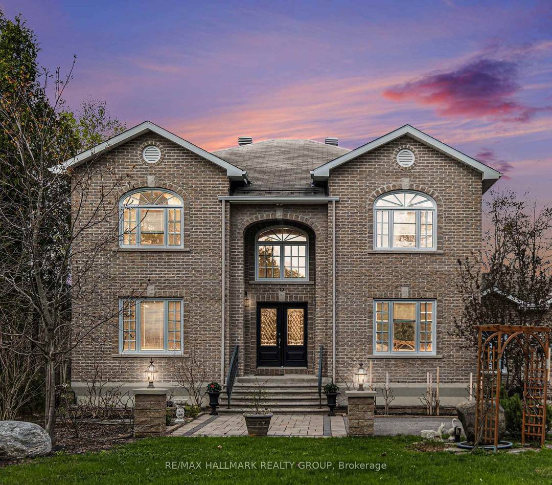 Welcome to this spacious custom built detached home offering over 3, 000 sq.