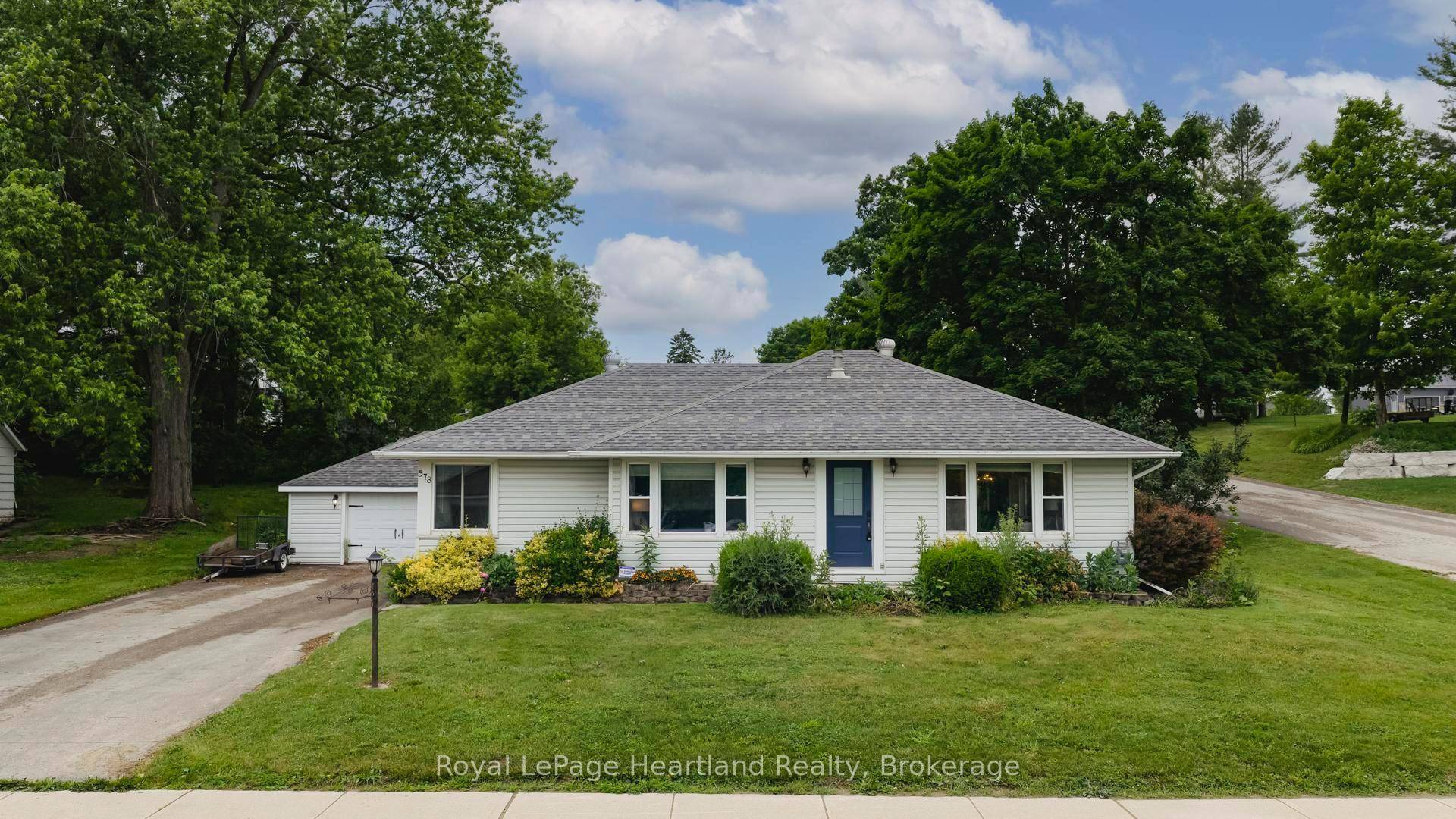 Welcome to 578 Stauffer Street, a charming residence nestled in the heart of Lucknow, Ontario.