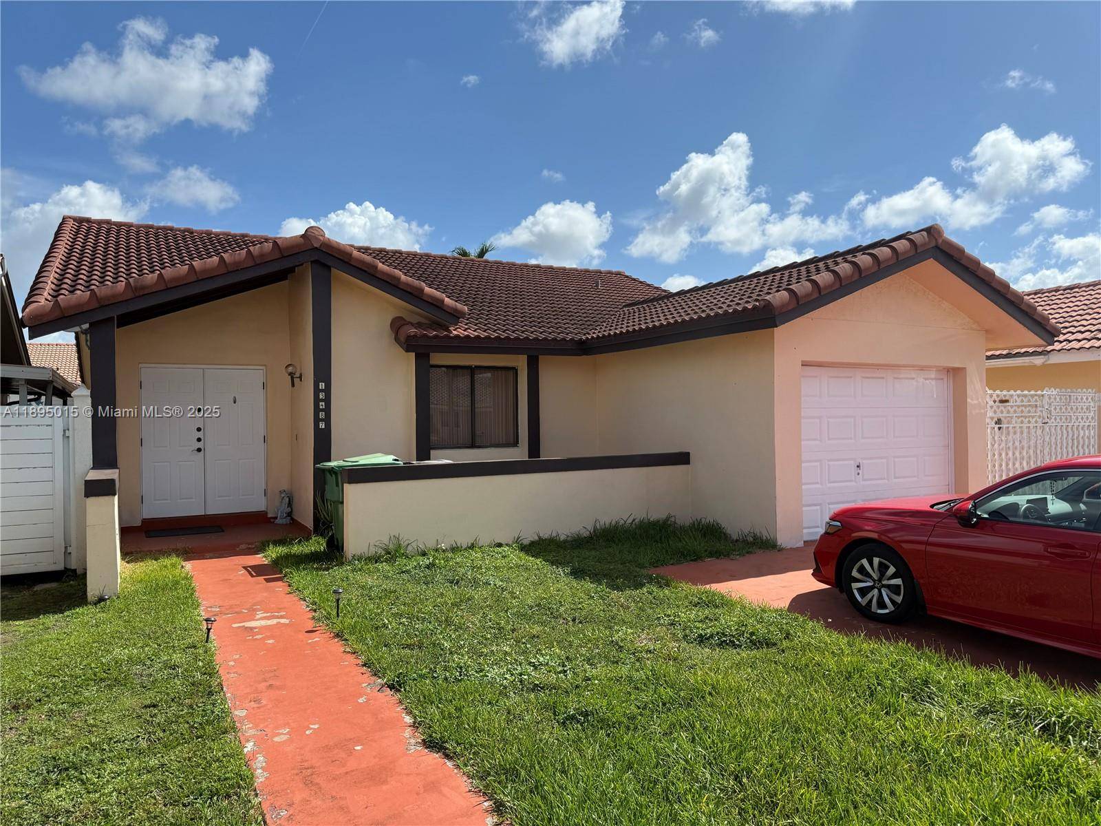 This Cozy 3 2 home is in the heart of West Kendall.