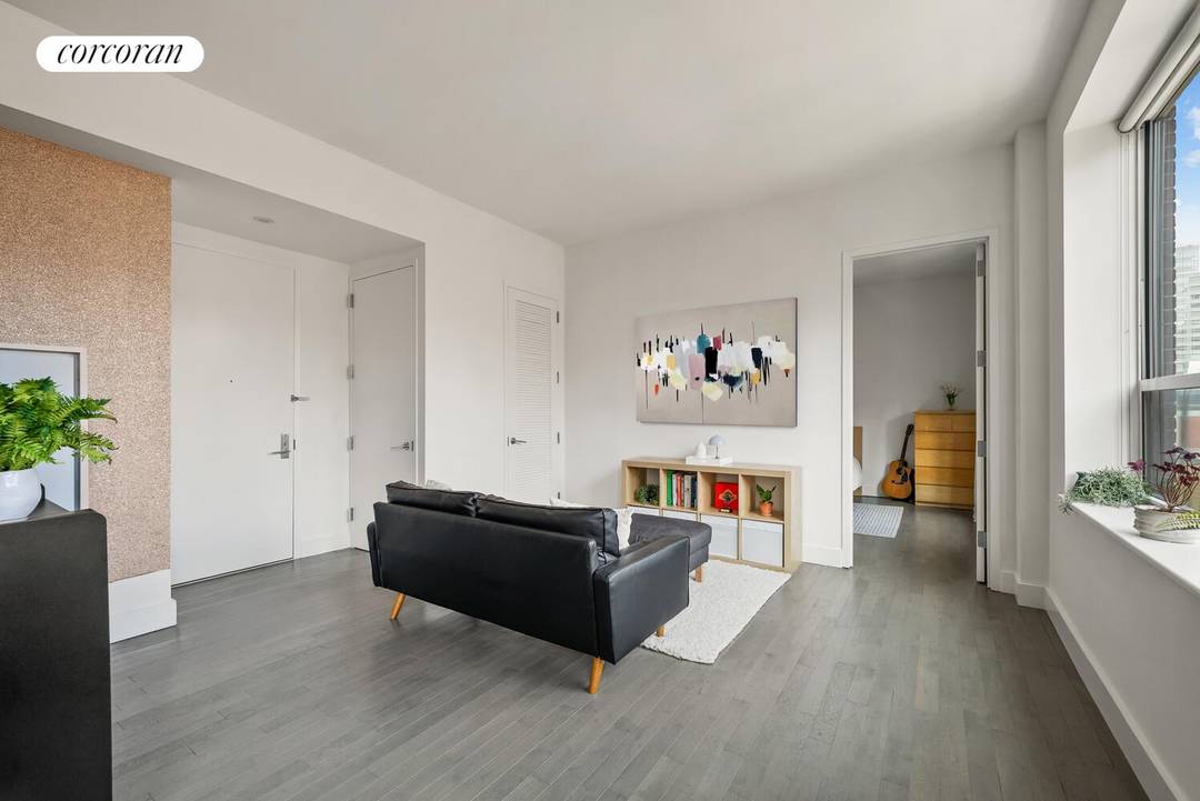 Luxury living with spectacular city views, in one of the most convenient locations on Manhattan !