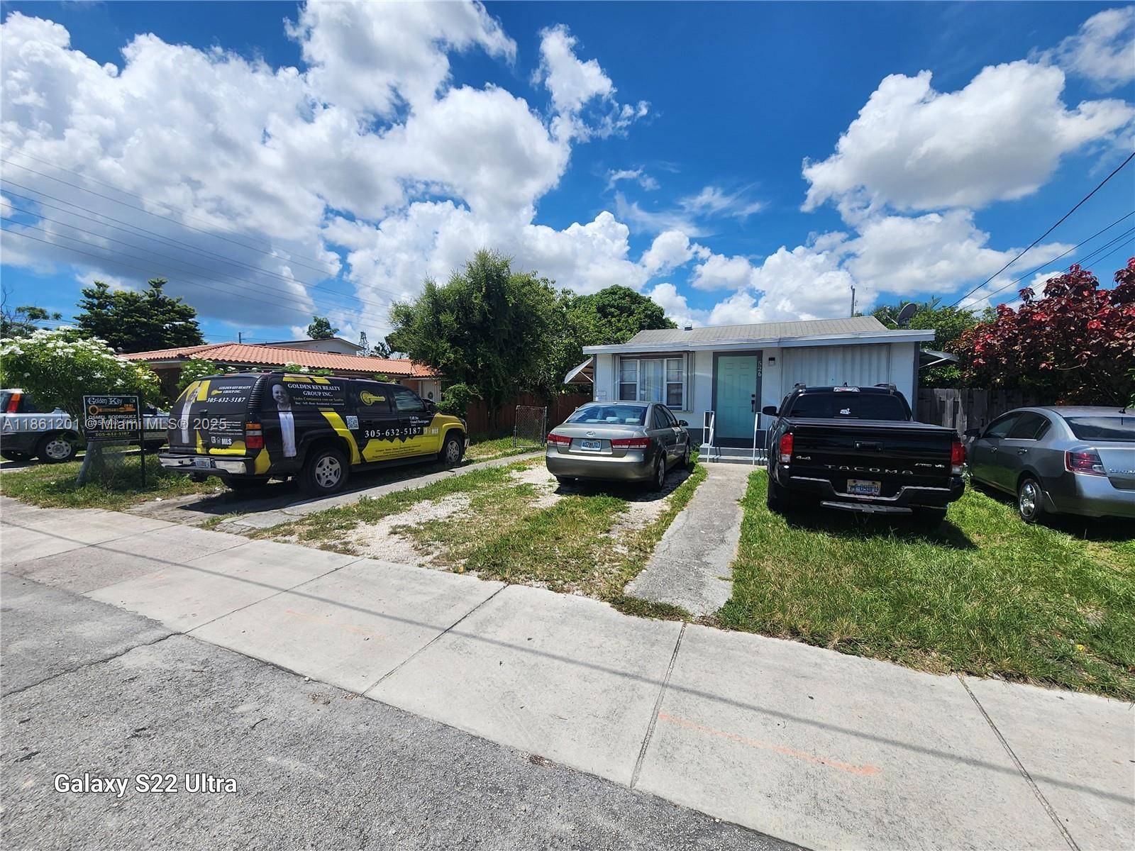 Multifamily This 1008 square foot multi family home has 3 living units and front parking spaces.