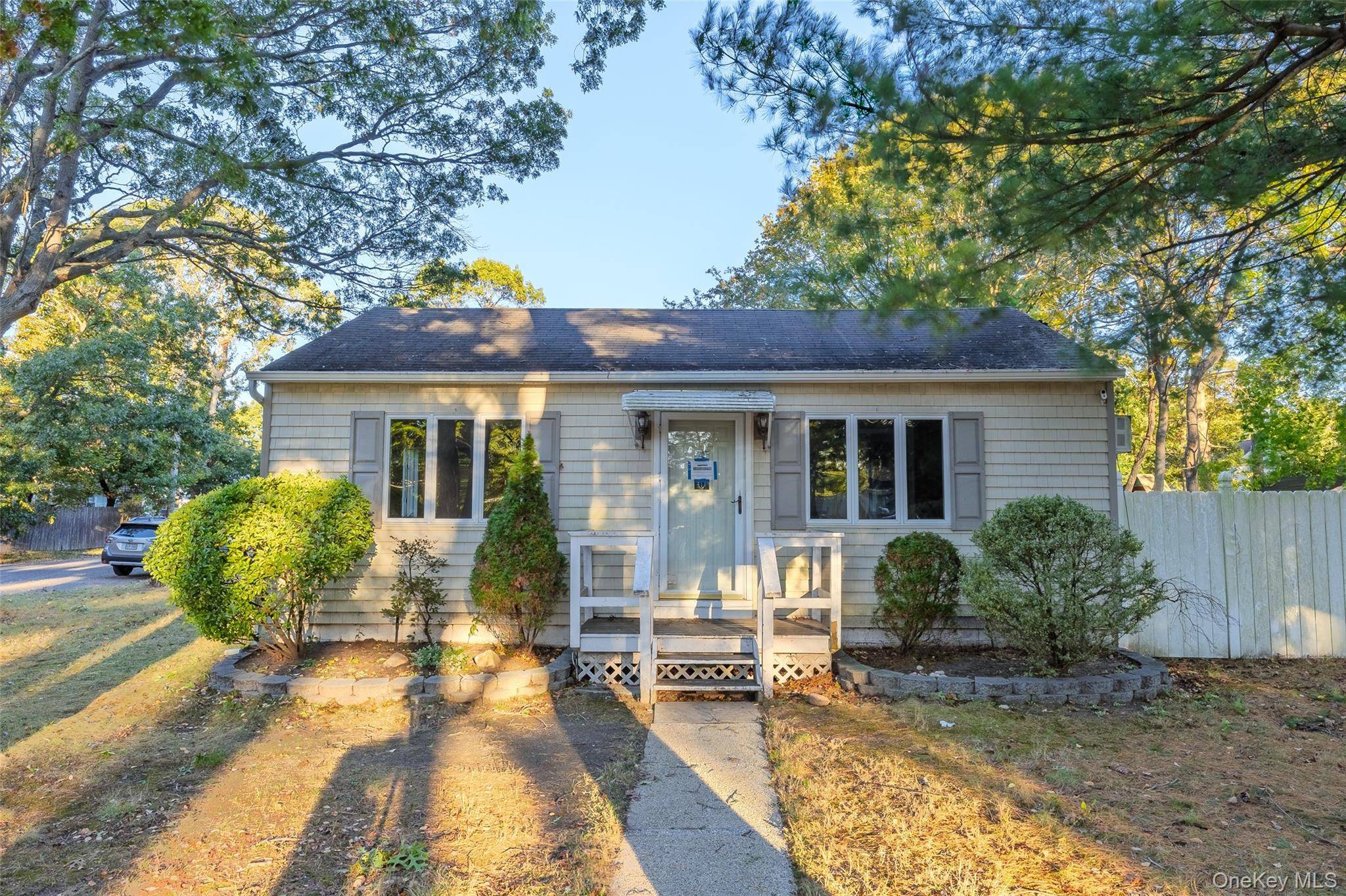 Comfortable Living in a Prime Location !