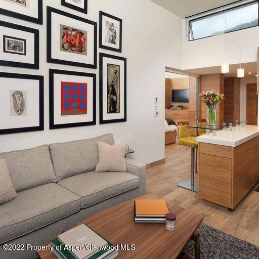 Welcome to a sleek and sophisticated one bedroom condo in the Core of Aspen.