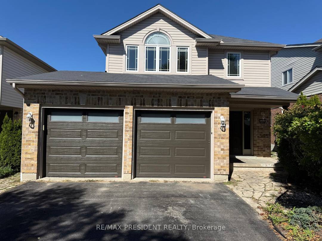 Welcome to 78 Ryan Reynolds Way, a beautifully maintained 2 bedroom, 2.