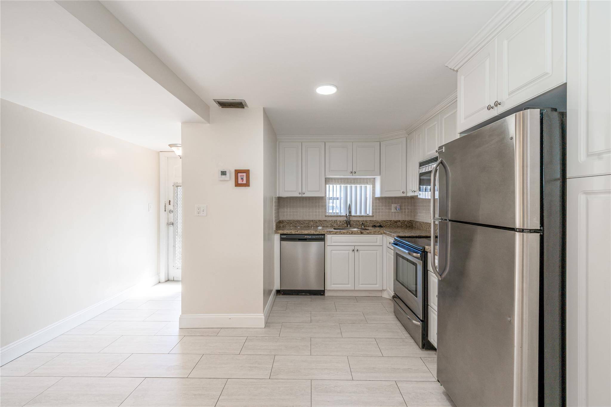 ASKINIG PRICE REDUCE BY 50, 000 RESORT STYLE LIVINIG IN ONE OF THE AREAS MOST SOUGHT AFTER GOLF COMMUNITES 55 d mbination of of comfort, and resort style livinig spacious ...