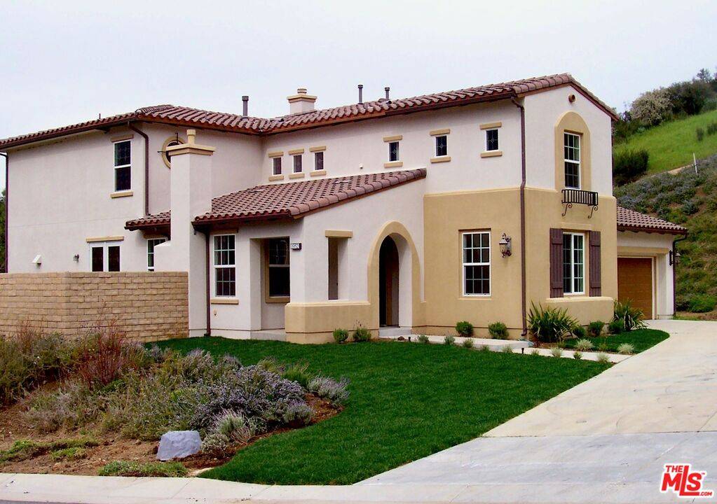 1952   Hazel Nut Ct 4BR La