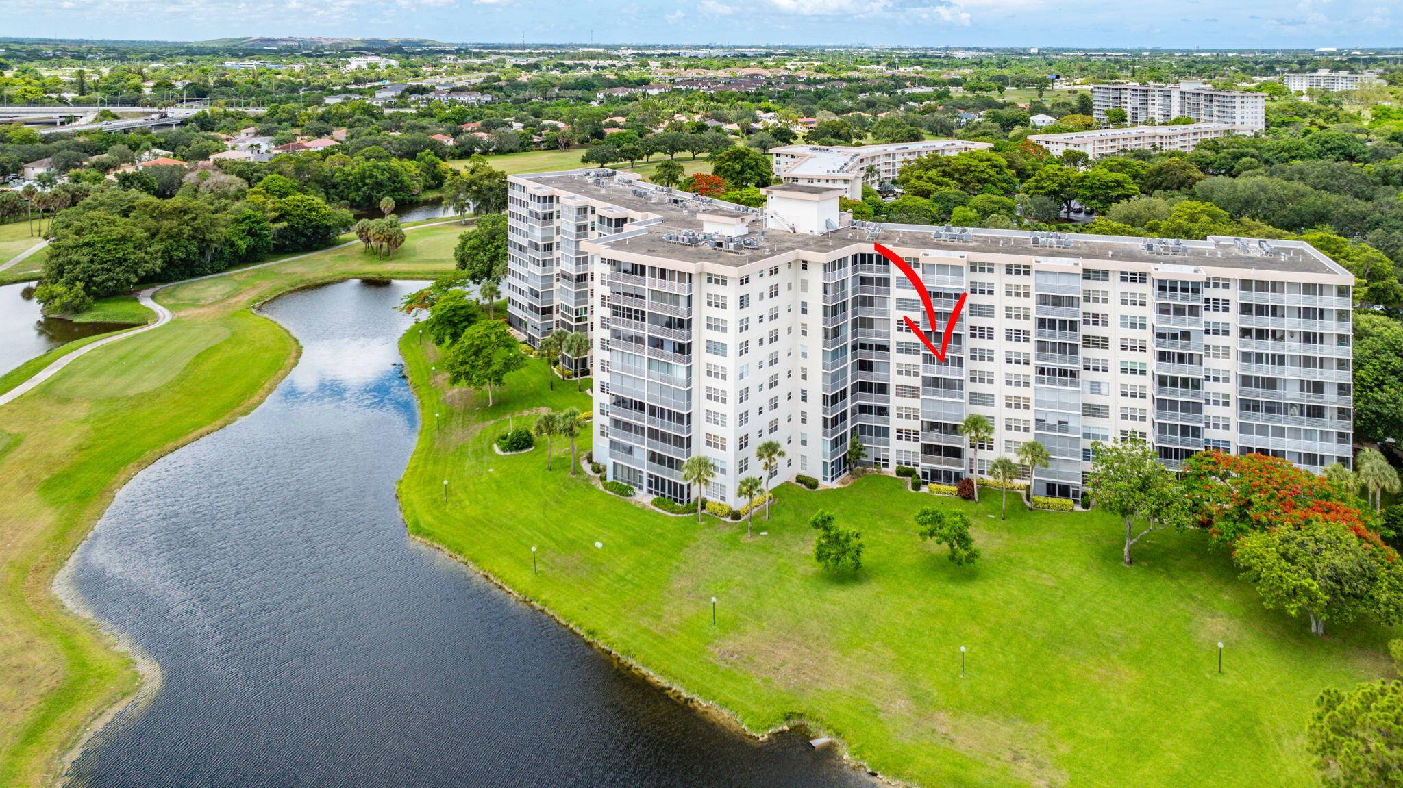 Breathtaking 6th Floor Condo with Panoramic Water and Golf Views !