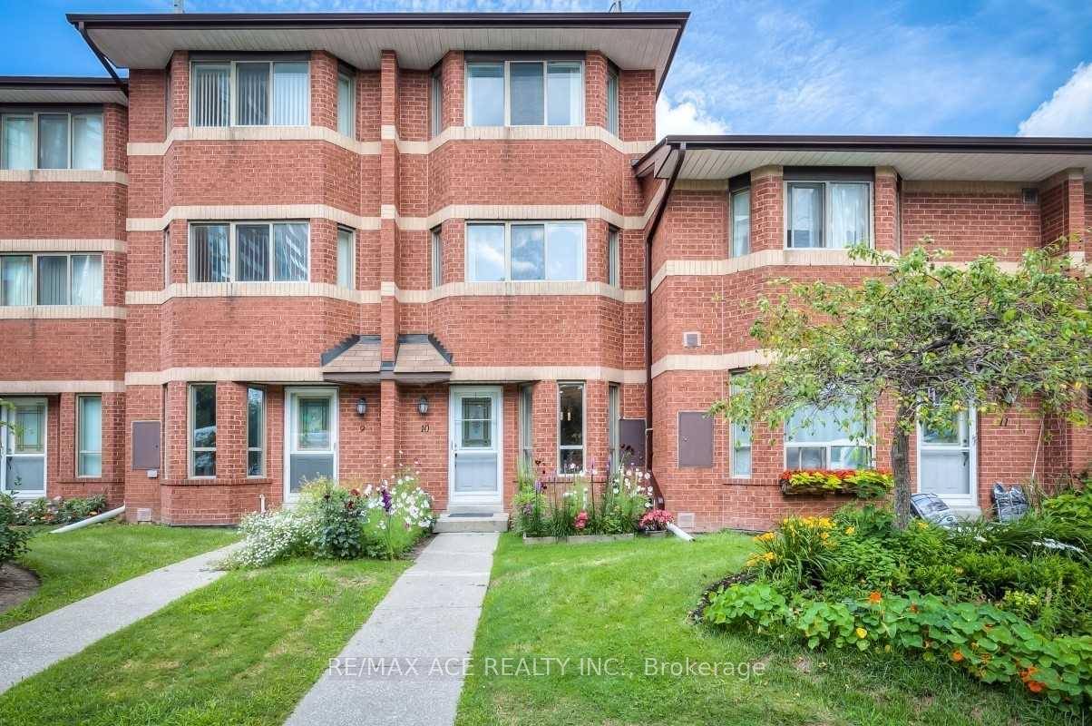 Fantastic Home Located In Desirable Rainbow Village, 2 Minutes Walking To Subway.