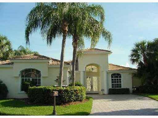Serene lake views fill this furnished turnkey one story courtyard rental home with 4 bedrooms amp ; 3.