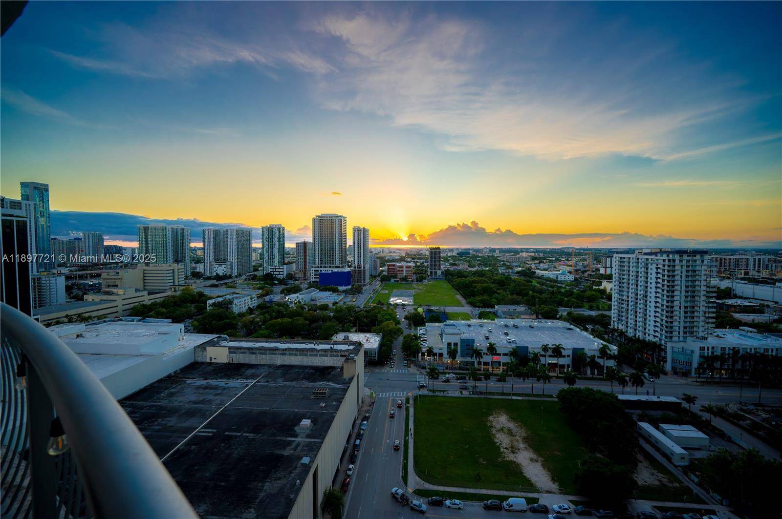 ATTENTION INVESTORS AirBnB APPROVED amp ; ALLOWED W 30 DAY MIN Experience the best of Miami in this luxurious 2 bed, 2 bath apartment at Opera Tower.