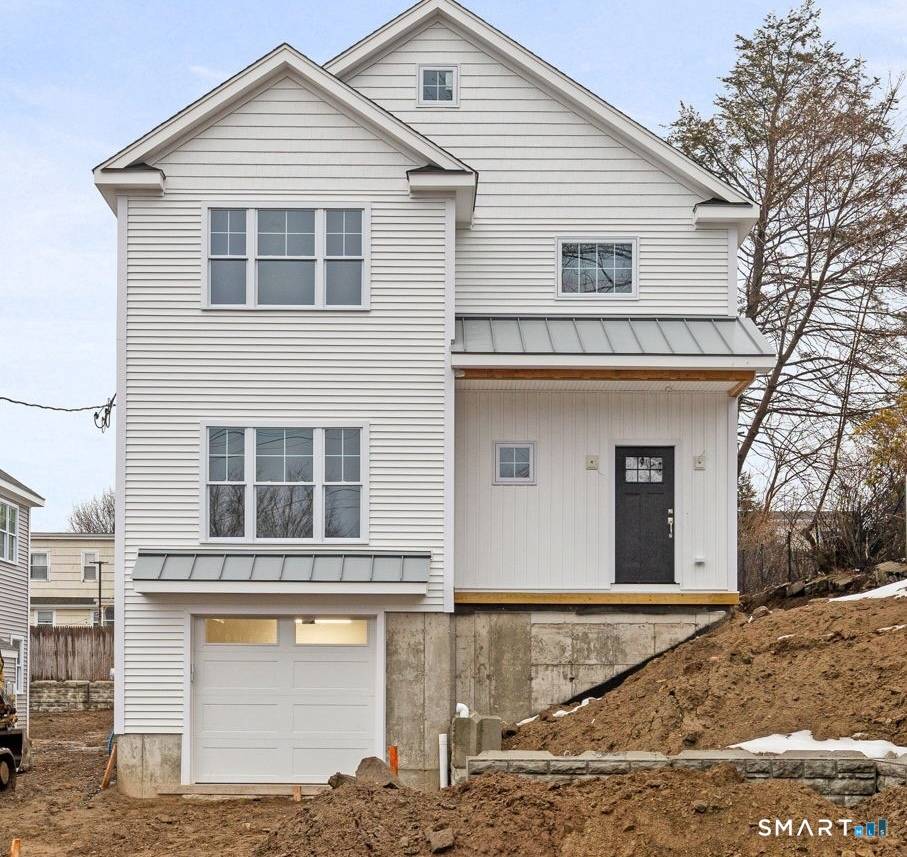 Brand new 2026 construction offering over 3, 200 square feet of thoughtfully designed living space an exceptionally rare opportunity to rent a new construction home in Fairfield.