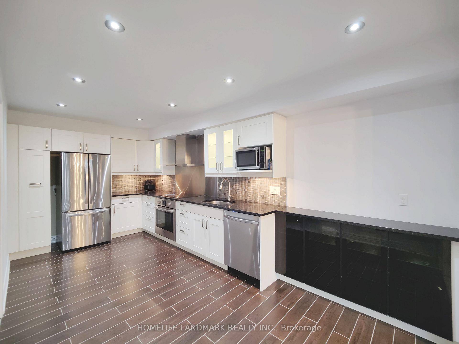 Semi detached home on a premium lot with a practical layout featuring 3 bedrooms and 3 bathrooms.