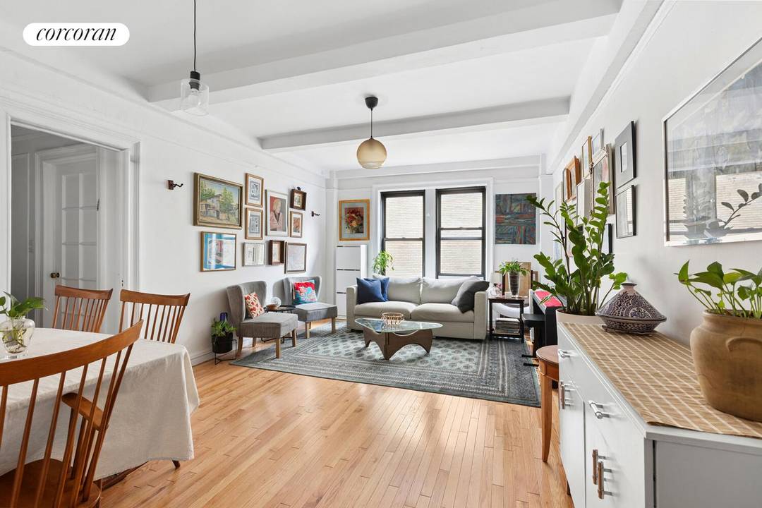 Showings Tuesday or Thursday 12 30 to 2 00.