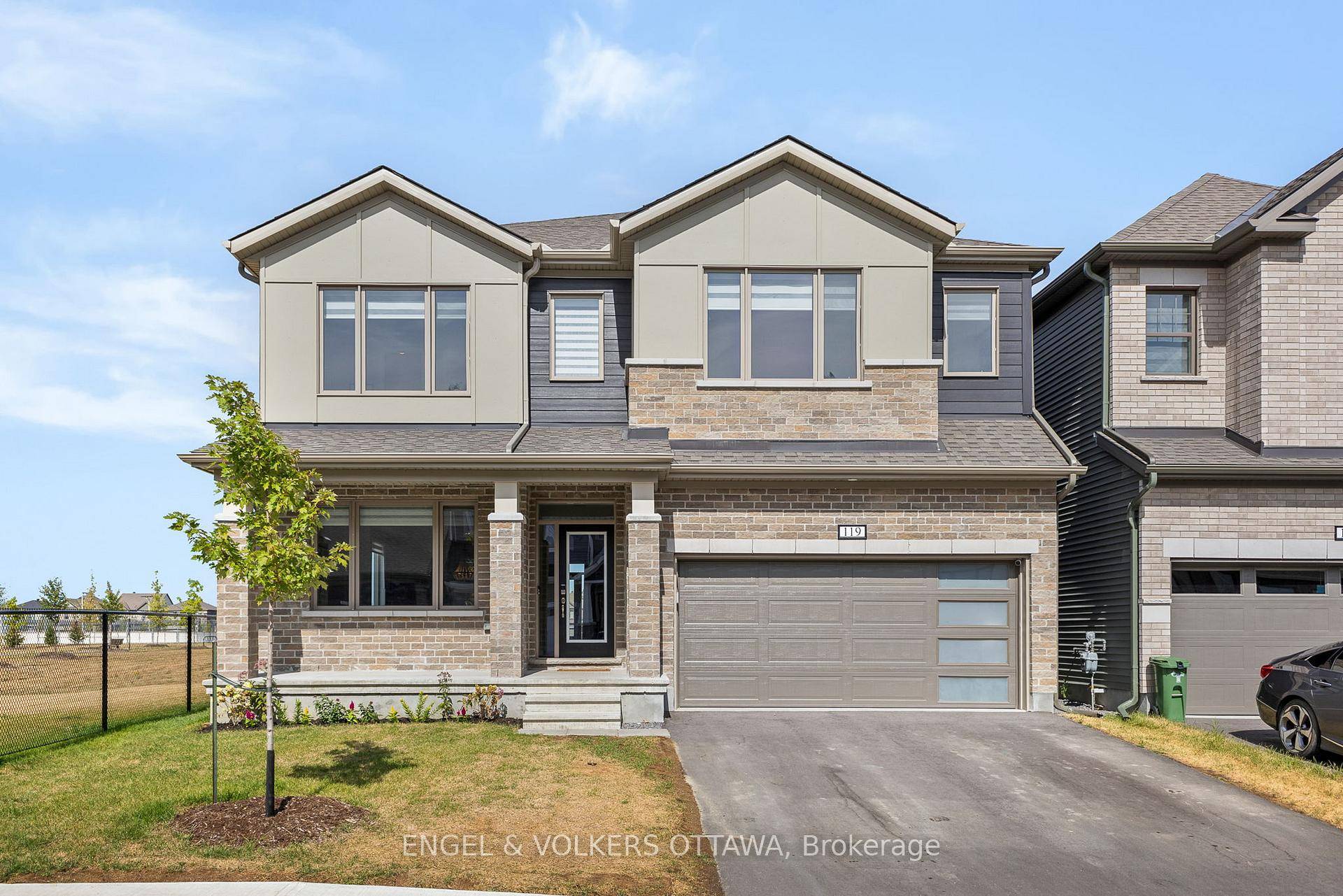 Welcome to 119 Green Ash Avenue !