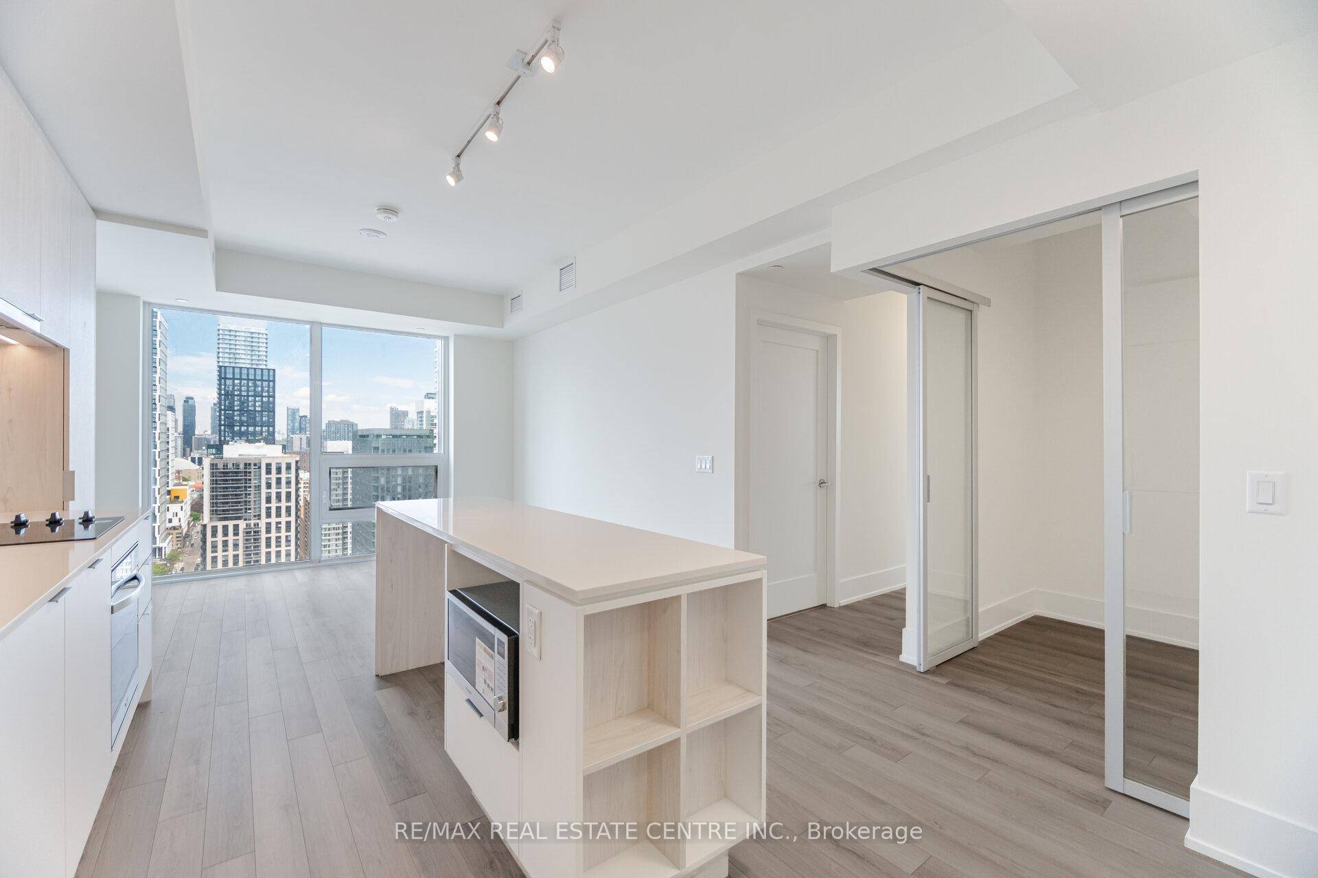 Welcome To The Saint, A Brand New, Never Lived In 2 1 Bedroom, 2 Full Bath Corner Suite With Breathtaking Views Of The Toronto City Skyline And Lake.