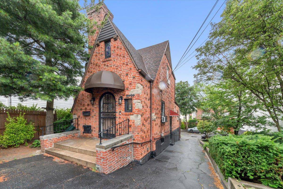 An Unparalleled Opportunity Tudor Two Family Home with Development Potential in Castle Hill Discover an exceptional investment or owner occupancy opportunity at 2323 Powell Avenue, a distinguished Tudor style two ...