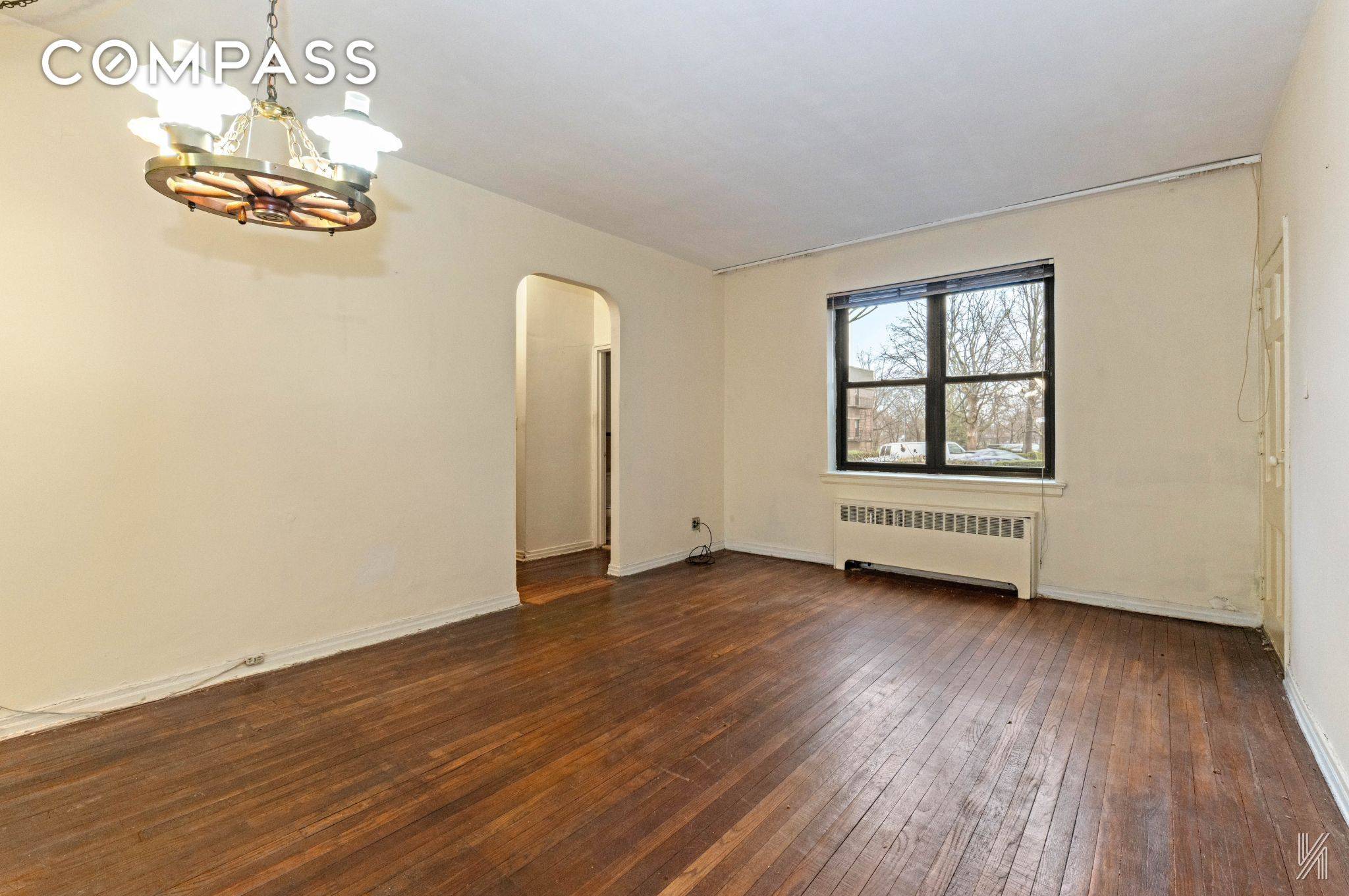 This charming two bedroom condominium is now available on a peaceful, tree lined street in Astoria Heights.