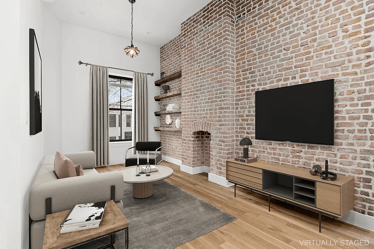 Welcome to 1198 Hancock Street.