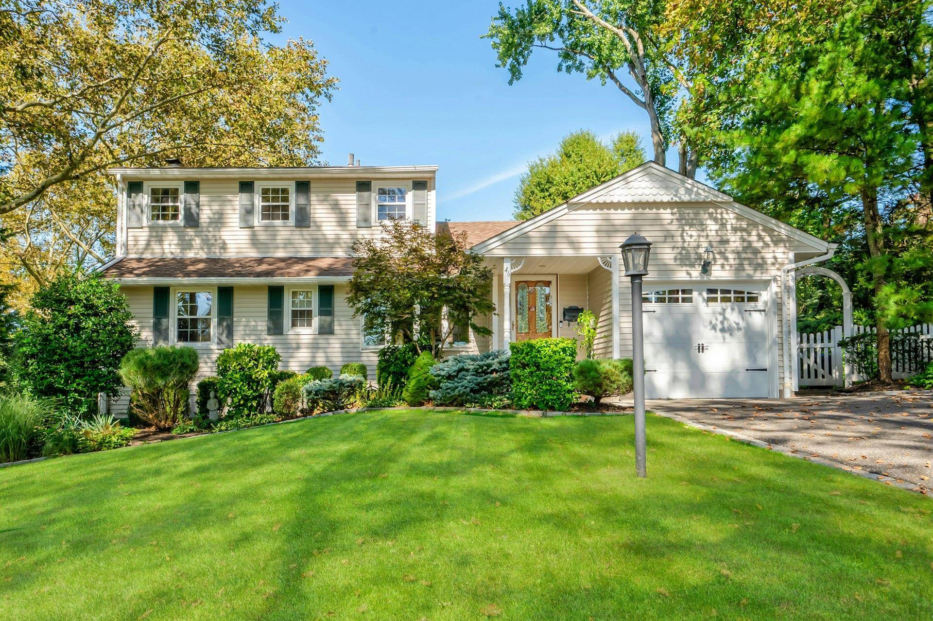 Welcome to 46 Garfield Ave in Glen Head, NY !