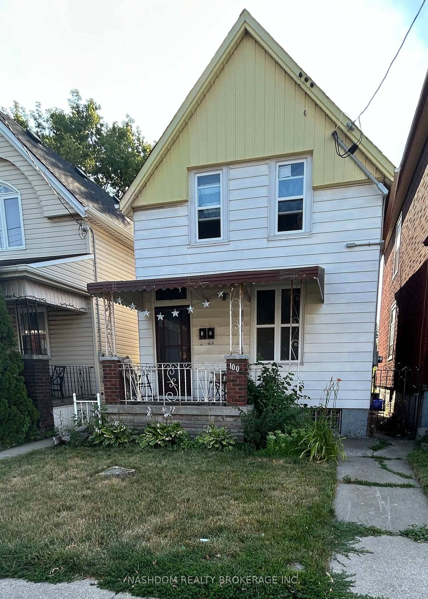 Duplex with large detached 29 x 12 garage, fully tenanted with excellent tenants.