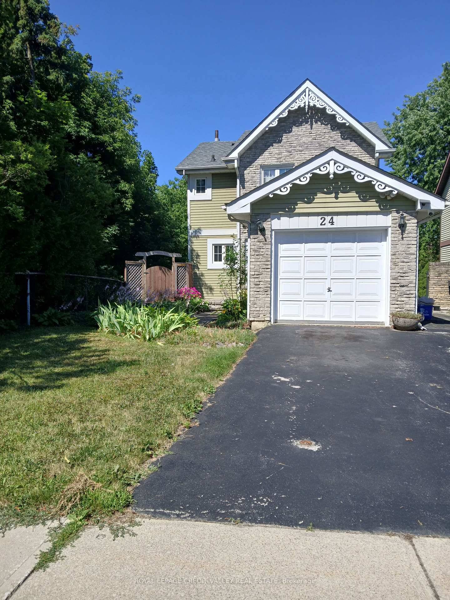 Gorgeous and charming 3 bedroom detached 2 storey home in Heart Lake, conveniently located near schools, stores, recreation center, and all other amenities.
