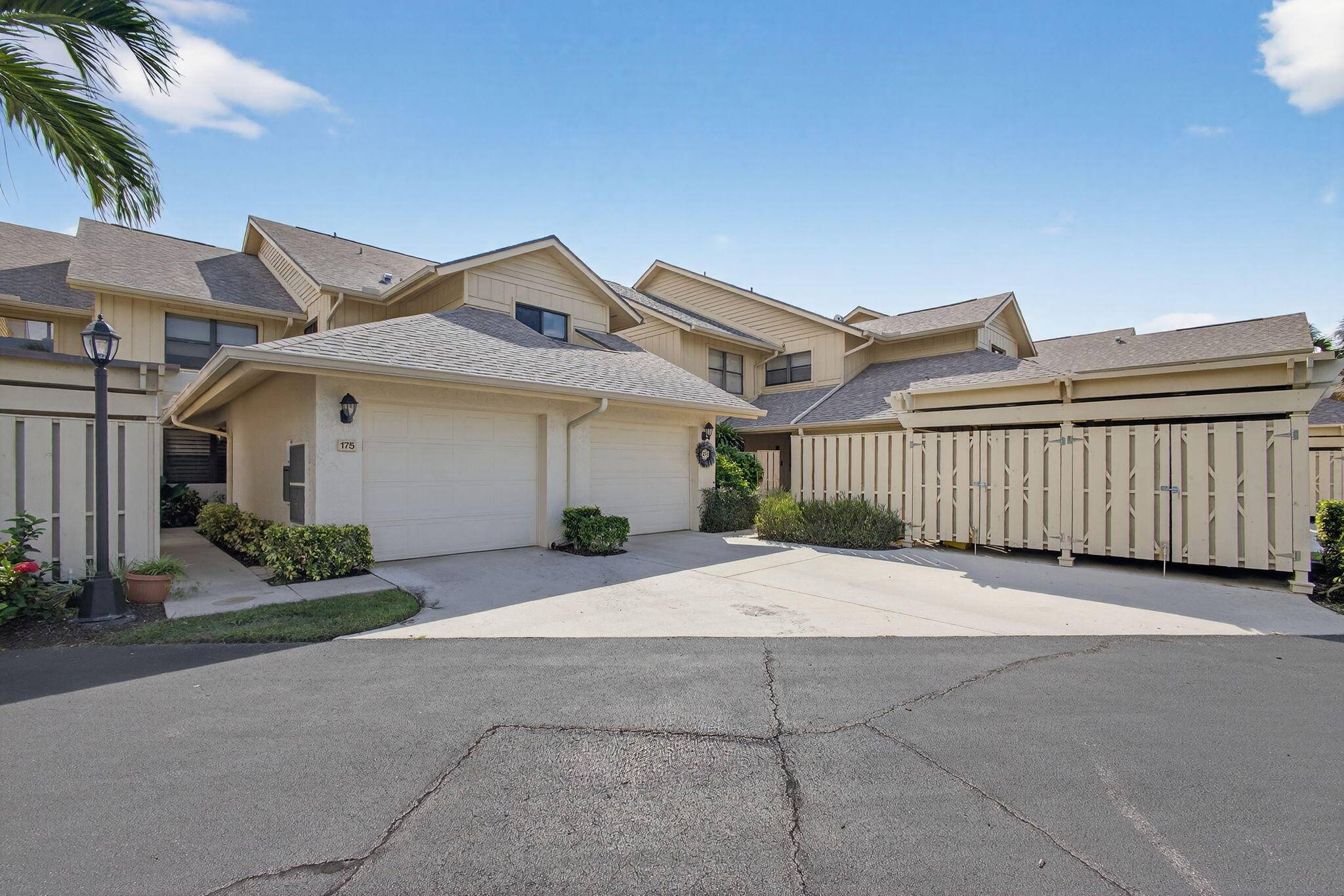 First Floor Condo with Expansive Lake Views in Jonathan's LandingEnjoy one of the best lakefront settings in Jonathan's Landing from this beautifully situated first floor condo in the desirable Waterbend ...