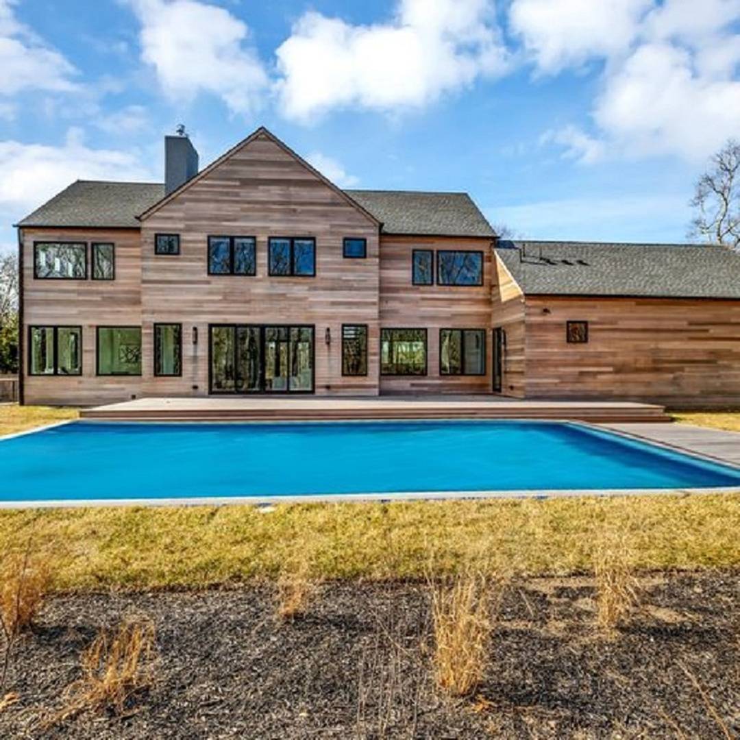 Brand New 6 Bed, 6 Bath has All Amenities & Bike to Ocean Beaches