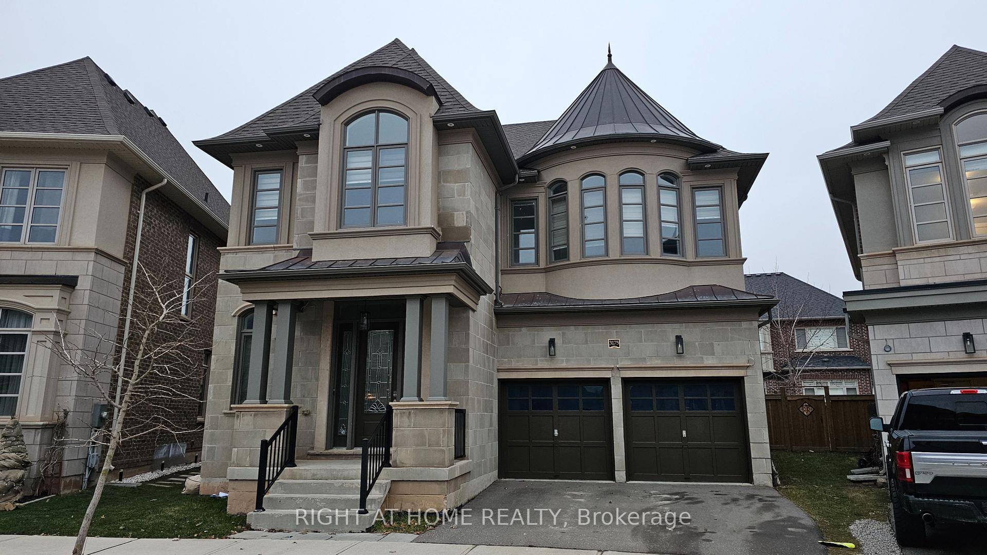Tastefully Upgraded Executive Home, With A Premium Lot, Aprox.
