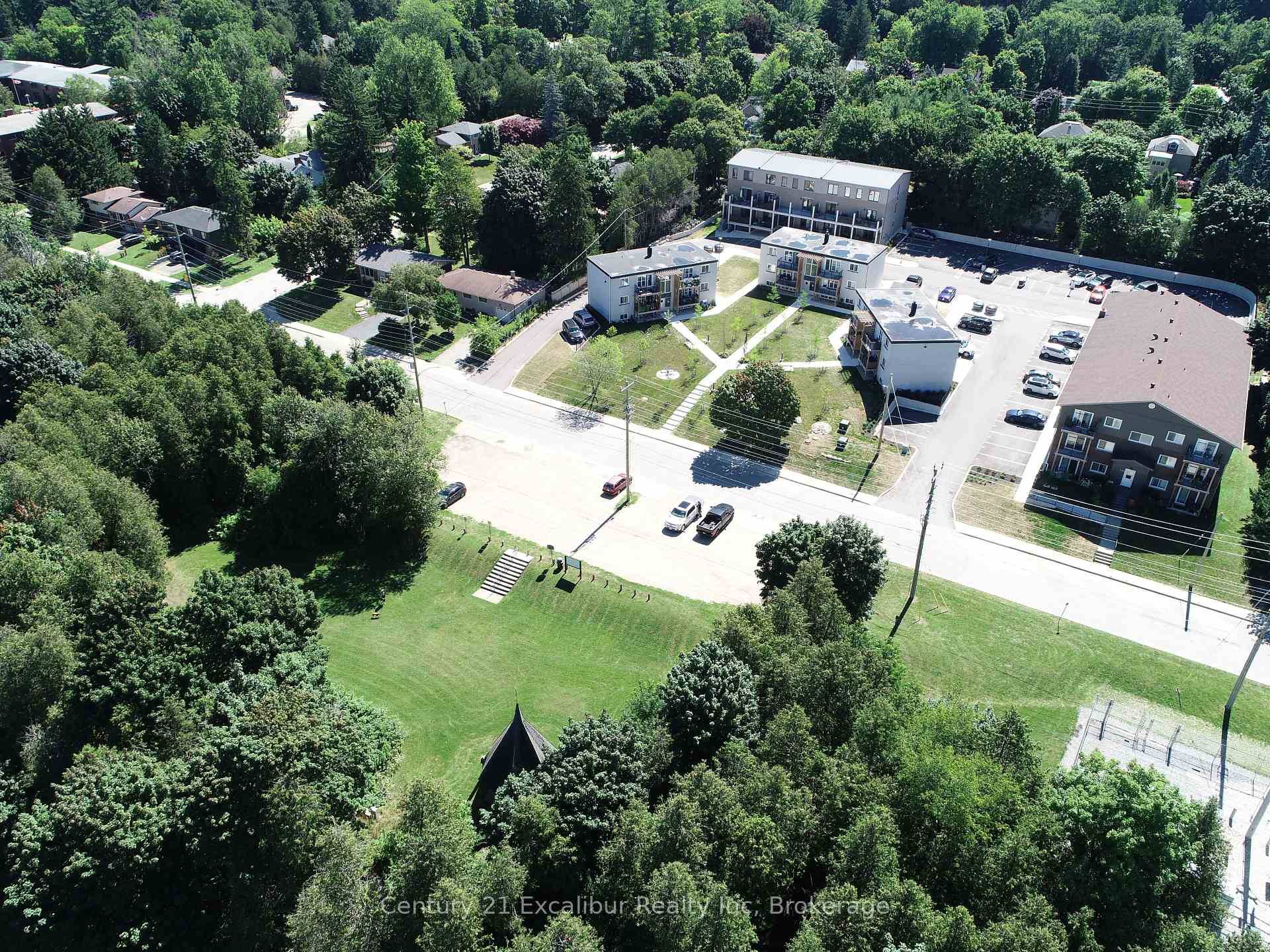 Enjoy bright, airy living in this 1 bedroom, 1 bathroom condo, perfectly situated on the top floor.